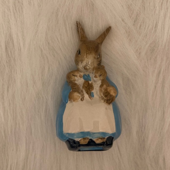Other - Royal Doulton Beatrix Potter “Mrs. Rabbit & Bunnies”